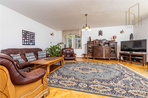 Prodej rodinného domu, 649 m² - 16