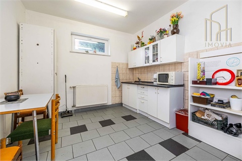 Prodej rodinného domu, 649 m² - 6