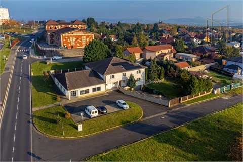 Prodej rodinného domu, 649 m² 12