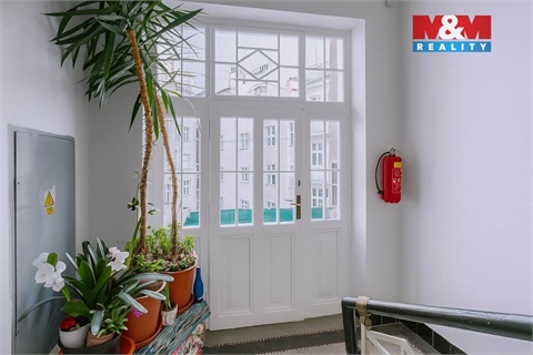 Pronájem bytu 3kk, 88 m² - 12