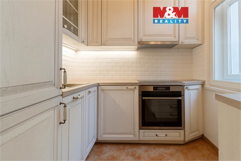 Pronájem bytu 3kk, 88 m² 0