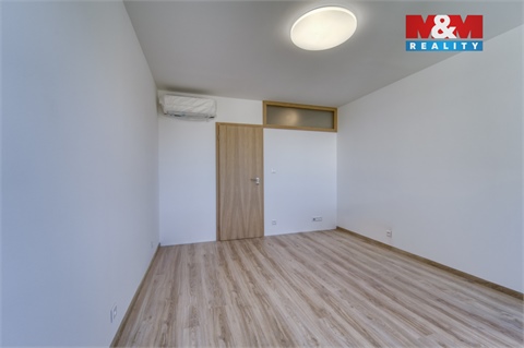 Pronájem bytu 3kk, 65 m² - 12