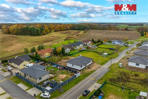 Prodej stavebního pozemku, 700 m² 8