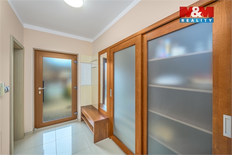 Prodej rodinného domu, 122 m² - 14