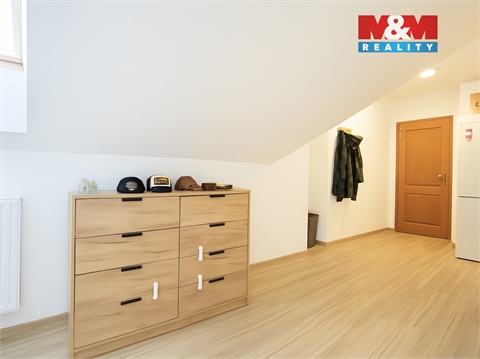 Pronájem bytu 3kk, 83 m² 2