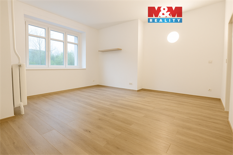 Prodej bytu 1+1, 36 m² 0