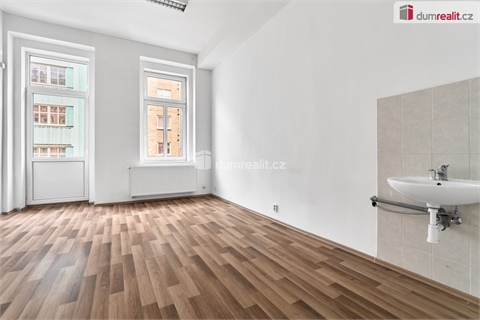 Prodej komerčního objektu, 980 m² - 10