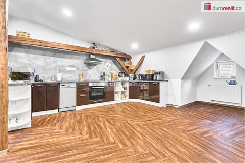 Prodej komerčního objektu, 980 m² - 0