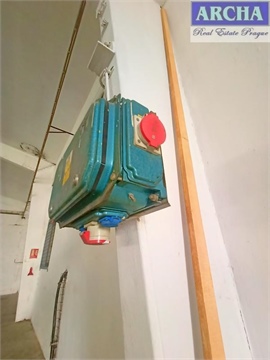 Pronájem skladu / haly, 1 000 m² - 4