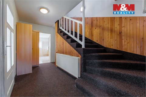 Prodej rodinného domu, 200 m² - 6