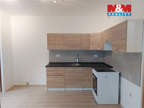 Pronájem bytu 1+1, 36 m² 2