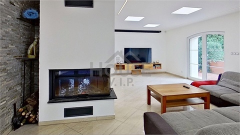 Prodej rodinného domu, 246 m² 2