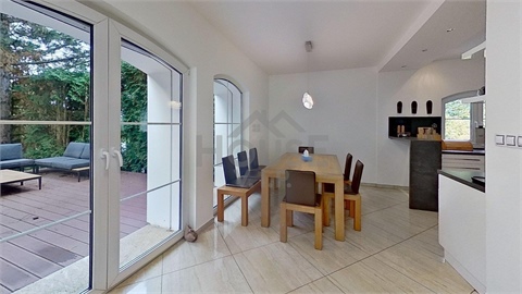 Prodej rodinného domu, 246 m² - 2