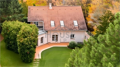 Prodej rodinného domu, 246 m² 0