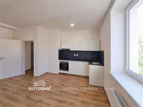 Pronájem bytu 1kk, 31 m² 0