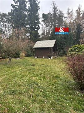 Pronájem zahrady, 729 m² 0