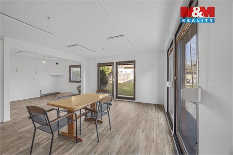 Prodej rodinného domu, 260 m² - 2