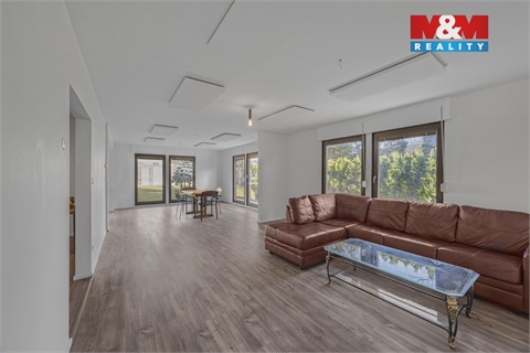 Prodej rodinného domu, 260 m² - 0