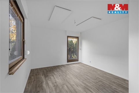 Prodej rodinného domu, 260 m² - 12