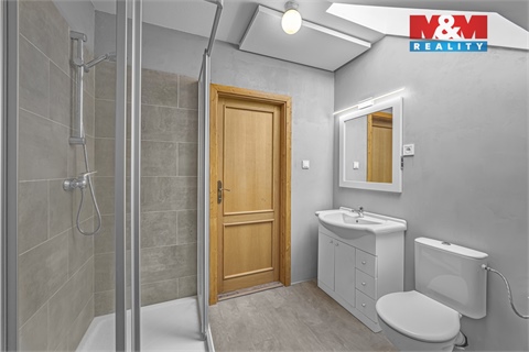 Prodej rodinného domu, 260 m² 8