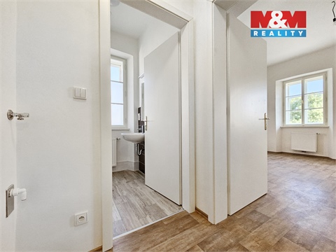 Pronájem bytu 1kk, 31 m² - 2