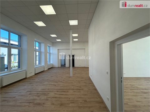 Pronájem skladu / haly, 263 m² - 2