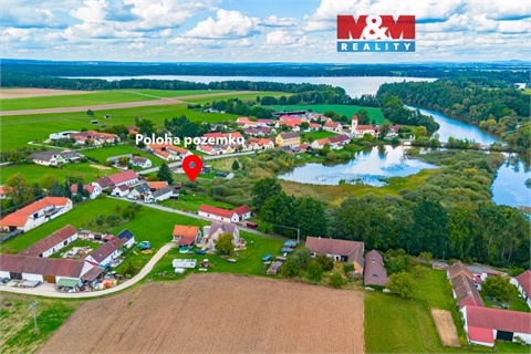 Prodej stavebního pozemku, 1 522 m² 0