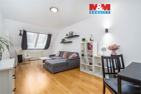 Prodej bytu 2+1, 57 m² 0