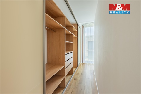 Prodej rodinného domu, 279 m² 20