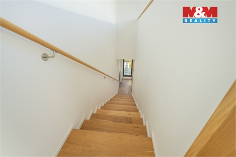 Prodej rodinného domu, 279 m² - 28