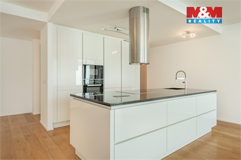 Prodej rodinného domu, 279 m² 12