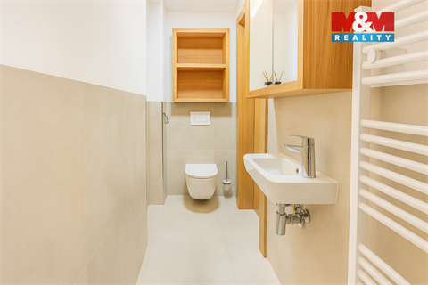 Prodej rodinného domu, 279 m² 6