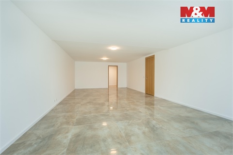 Prodej rodinného domu, 279 m² 24