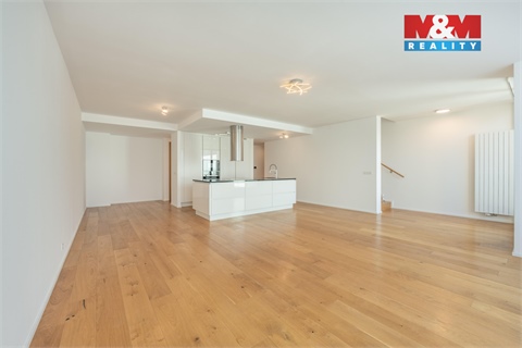 Prodej rodinného domu, 279 m² 10