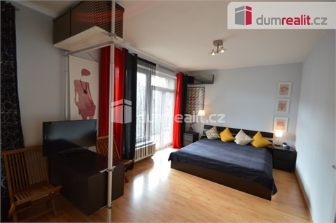 Pronájem bytu 1kk, 52 m² - 0