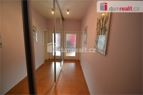 Pronájem bytu 1kk, 52 m² 10