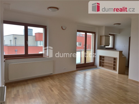 Pronájem bytu 2kk, 77 m² 2
