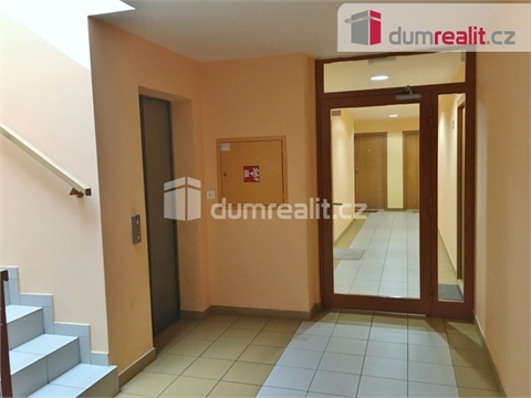 Pronájem bytu 2kk, 77 m² - 10