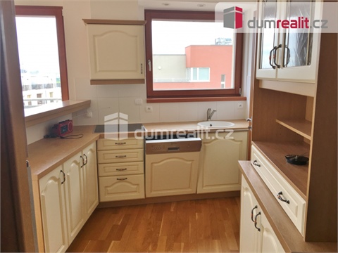 Pronájem bytu 2kk, 77 m² - 0