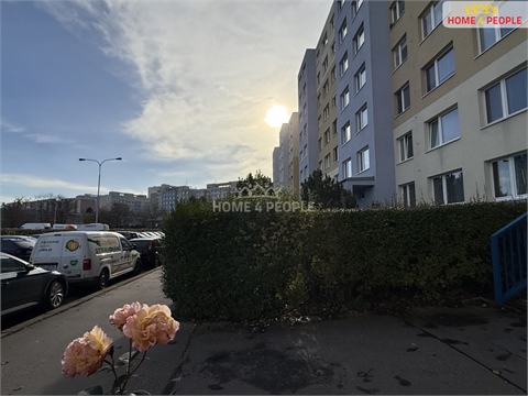 Prodej bytu 2kk, 45 m² 24