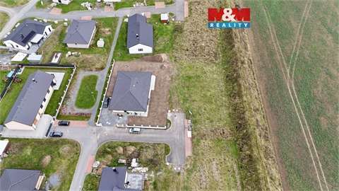 Prodej stavebního pozemku, 812 m² 0