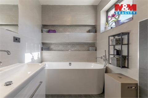 Prodej rodinného domu, 105 m² - 8