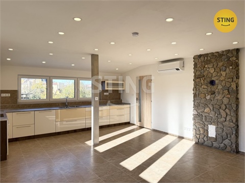 Pronájem bytu 3kk, 102 m² 2