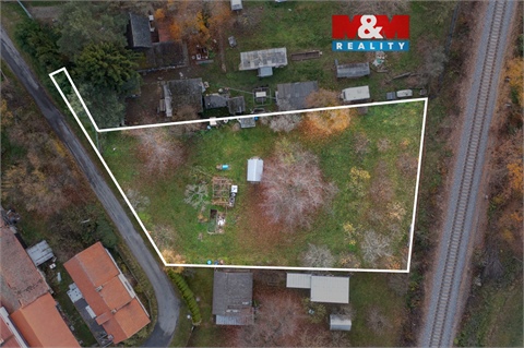 Prodej stavebního pozemku, 1 312 m² 0