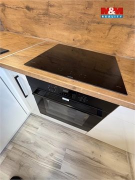 Prodej bytu 3+1, 57 m² - 8