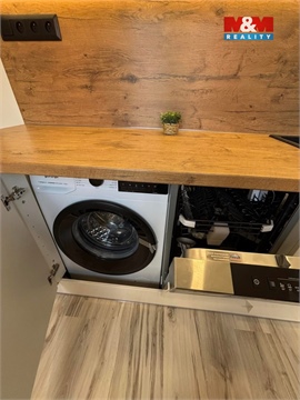 Prodej bytu 3+1, 57 m² 8