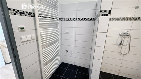 Pronájem kanceláře, 67 m² - 2