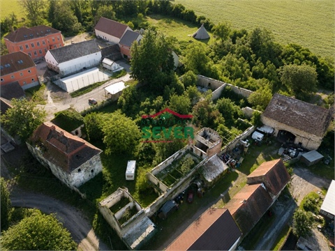 Prodej rodinného domu, 300 m² - 2