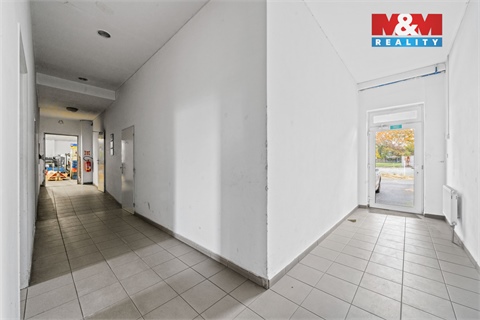Prodej výrobního objektu, 938 m² 4