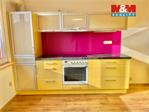 Pronájem bytu 1+1, 35 m² 2